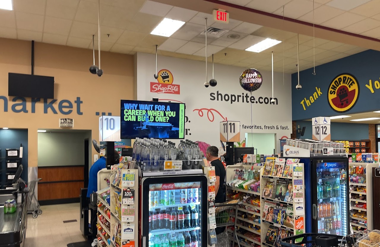 BlueForge Alliance 'Why Wait For A Career When You Can Build One' at ShopRite checkout